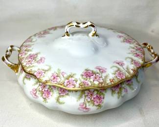 Haviland Limoges covered bowl
