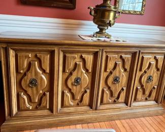 Thomasville buffet cabinet