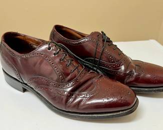 Bostonian leather wingtips