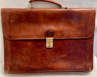 Vintage Etienne Aigner leather satchel