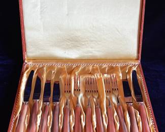 Vintage Waltcraft "La Petite" flatware set in box