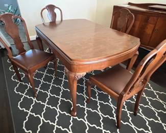 Beithcraft: West of Scotland, Queen Anne style 5pc Dining Table w/additional leafs        
**PRE-SALE Available** Prices will be posted soon**