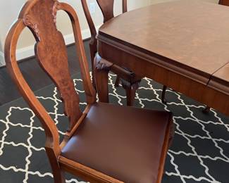 Beithcraft: West of Scotland, Queen Anne style 5pc Dining Table w/additional leafs        
**PRE-SALE Available** Prices will be posted soon**