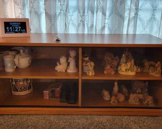 Collectible cabinet