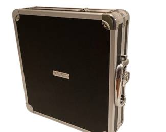 ROHU542 Vaultz Locking Media Binder Brand new locking media briefcase (or storage for documents, DVDs, confidential paperwork). Case includes protective sleeves for 256 CDs, strap and keys.
