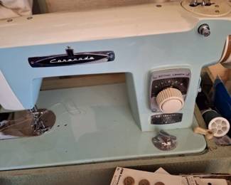 Vintage, heavy duty sewing machine 