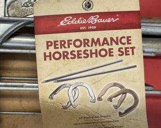 Eddie Bauer horseshoe set