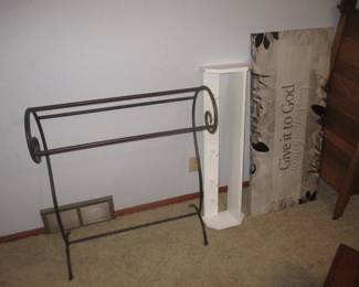 QUILT RACK