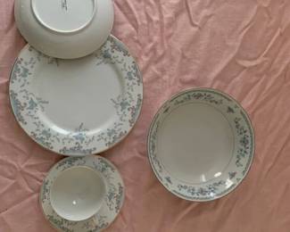 dinnerware - service for 10 