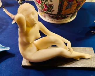 Italian art deco alabaster statue “missing finger” 
