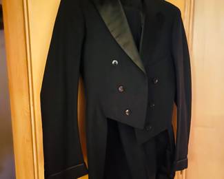 Vintage 1930/40s small tails and pants 