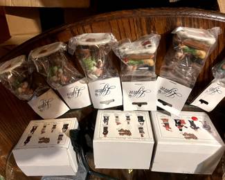 There are also many Colonial Village Accessories