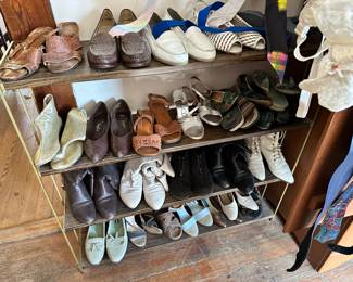 vintage clothing/shoes