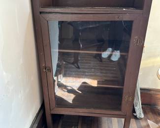 glass door cabinet