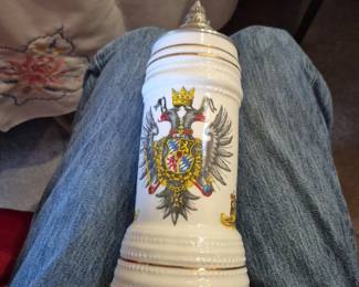 Large amount of beer steins 