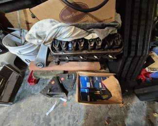 Used vintage Ford 289  engine long block