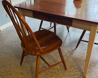 Ethan Allen Table with 6 chairs, 2 drawers on the ends of the table