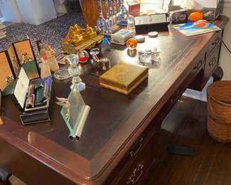 Hekman Furniture, Executive Desk Leather Top