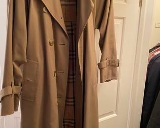 Burberry Raincoat (Women's)