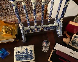 Vintage  Chinese Export Porcelain Calligraphy Pen Pencil Set Holder