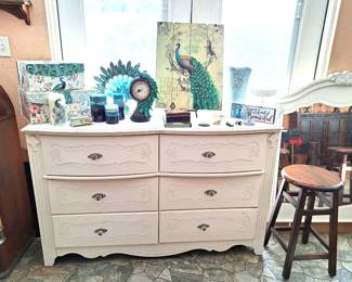  DRAWER DRESSER, PEACOCK DECOR