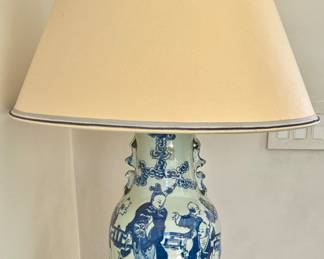 Chinoiserie Lamp