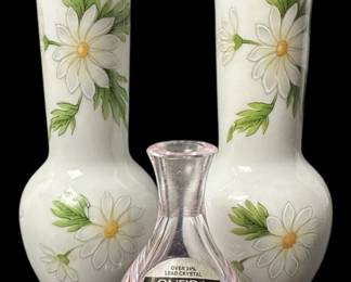 Vintage Bud Vases Lefton and Oneida 
