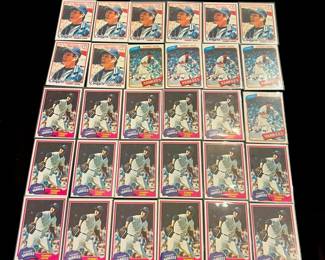 Tommy John Vintage Baseball Card Lot. New York Yankees Pitcher / 4 x All-Star