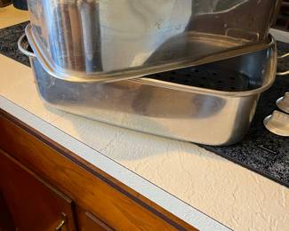 Roasting pan