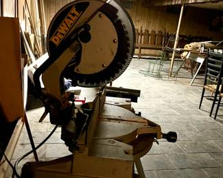 DeWalt saw