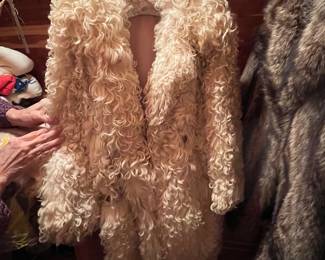 Curly lamb coat