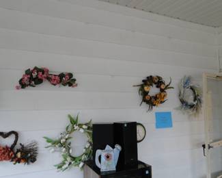 See, lots of great wreaths left