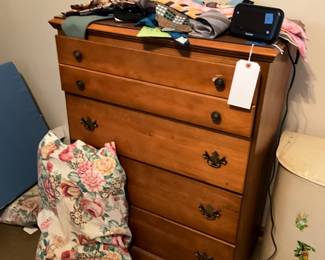 Chest of drawers