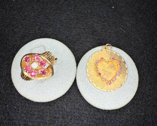 Gold rings 