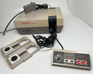 55 Nintendo NES001 Entertainment Systemmin