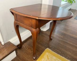 55 Cherry Drop Leaf Side Tablemin