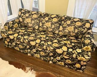 55 Vintage Ethan Allen Floral Sofamin