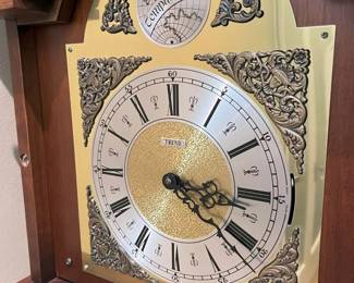 55 Buffalo Clock Trend Grandfather Face Detailmin