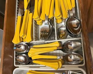55 MCM Japanese Flatware Setmin