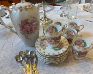 Delicate antique tea set with 6 cups saucers and spoons