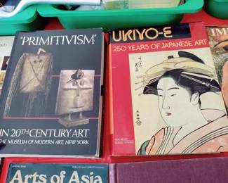 LARGE SELECTION OF VINTAGE ART BOOKS