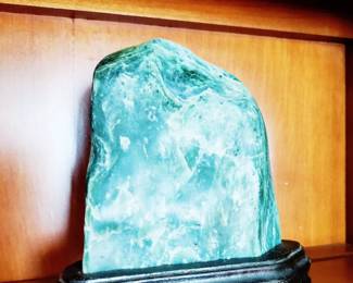 RARE VINTAGE GREEN CHINESE SCHOLAR ROCK 8"