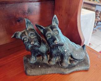 CAST IRON DOOR STOP