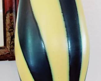 MID CENTURY VASE - WEST GERMAN ARTIST FRITZ VAN DAALEN 1950'S