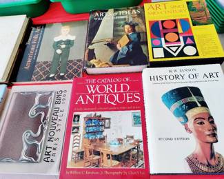 LARGE SELECTION OF VINTAGE ART BOOKS