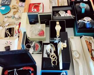 LOTS OF FINE JEWLERY TO CHOOSE FROM