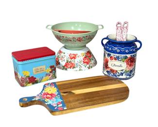 Like New Pioneer Woman Kitchen Set