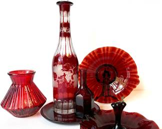 Vtg Red Glassware