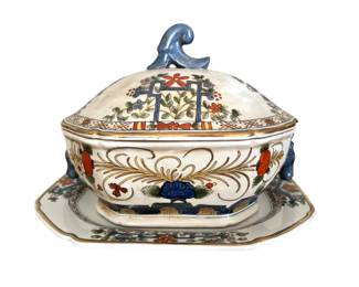 Tureen with Lid & Tray