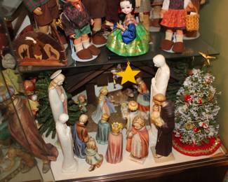 Hummel Nativity
